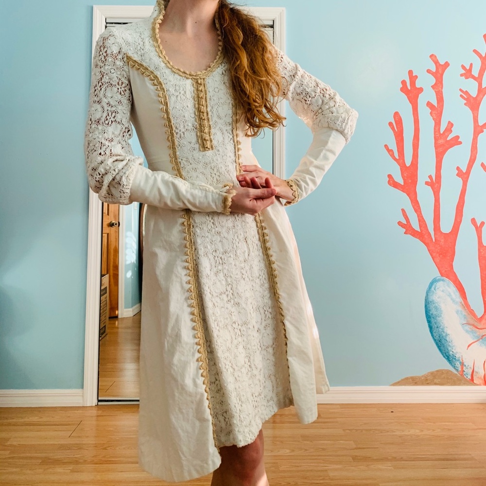 SOLD Short Lace Canvas Vintage Cottage Core Dress - Picture 5 of 14